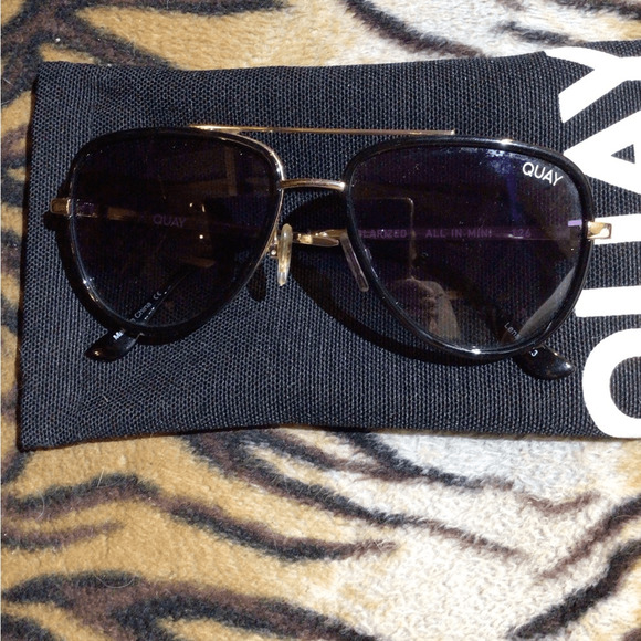 NEW ! Quay ALL IN MINI BLACK POLARIZED 1 tiny line